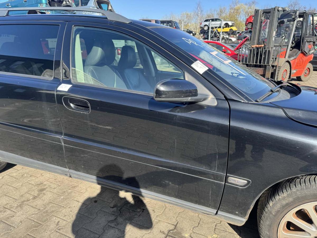 Volvo V70 2 original T&uuml;r vorn rechts 01900 Black Stone Rohbau BJ06